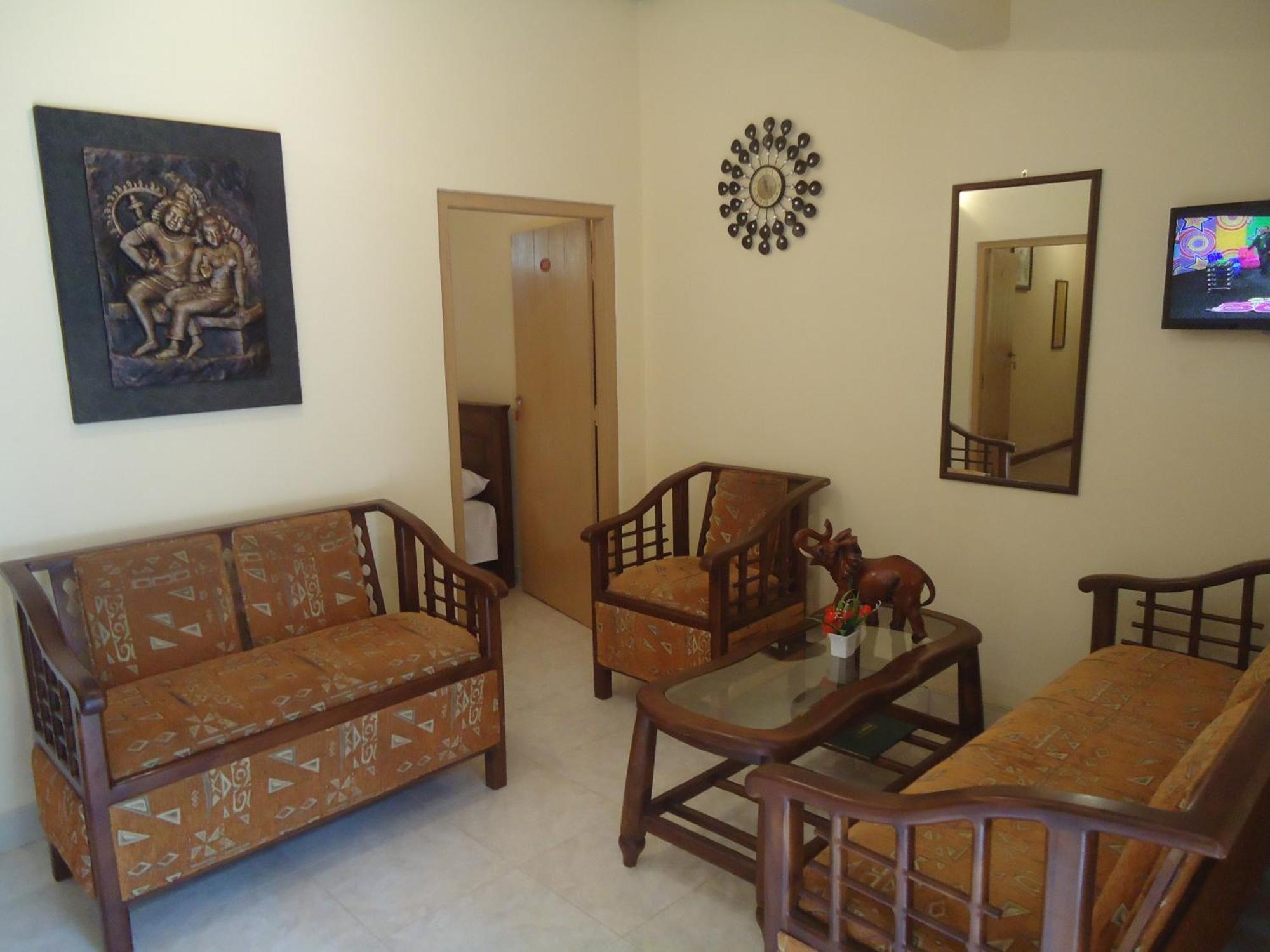 Guest House Kaduwela Exterior photo
